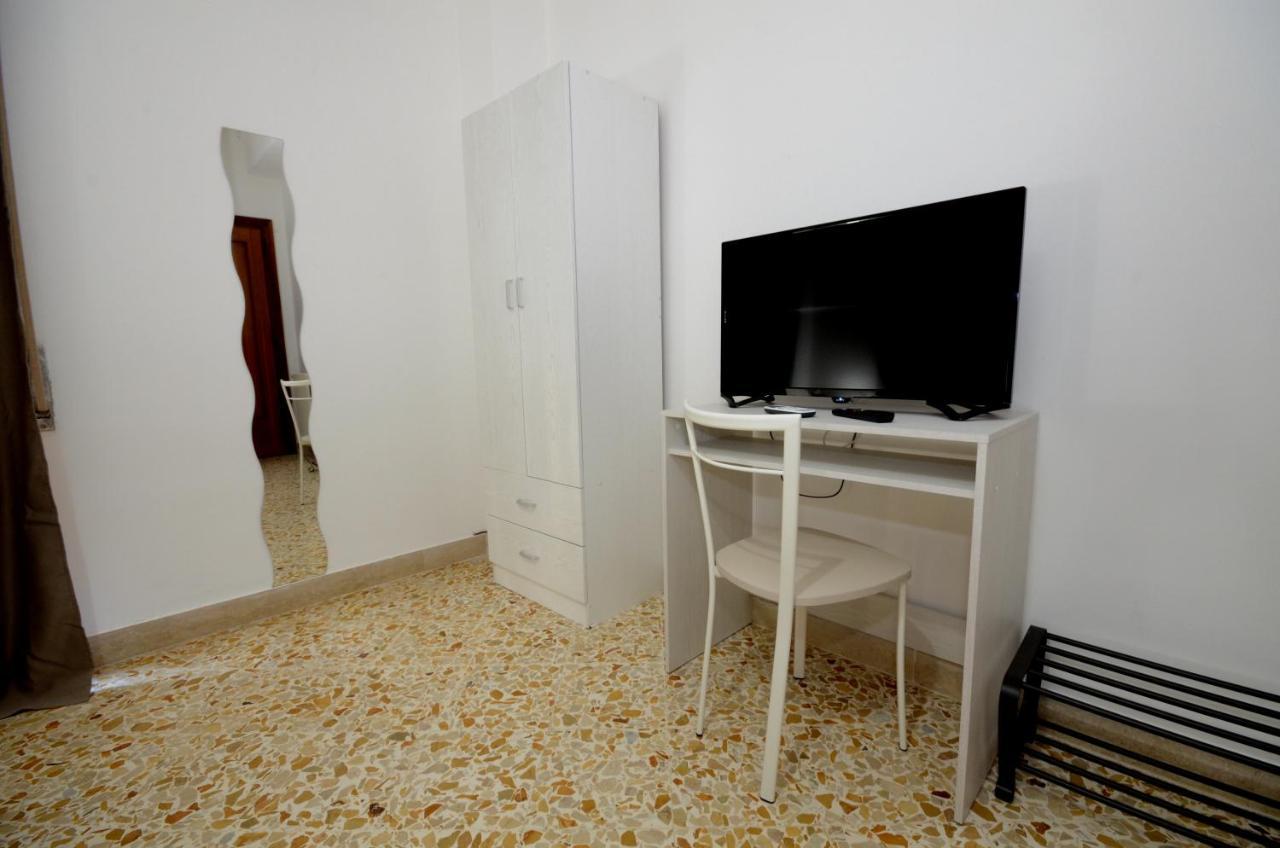 La Casa Del Moro - Al Politeama Bed & Breakfast Palermo Dış mekan fotoğraf