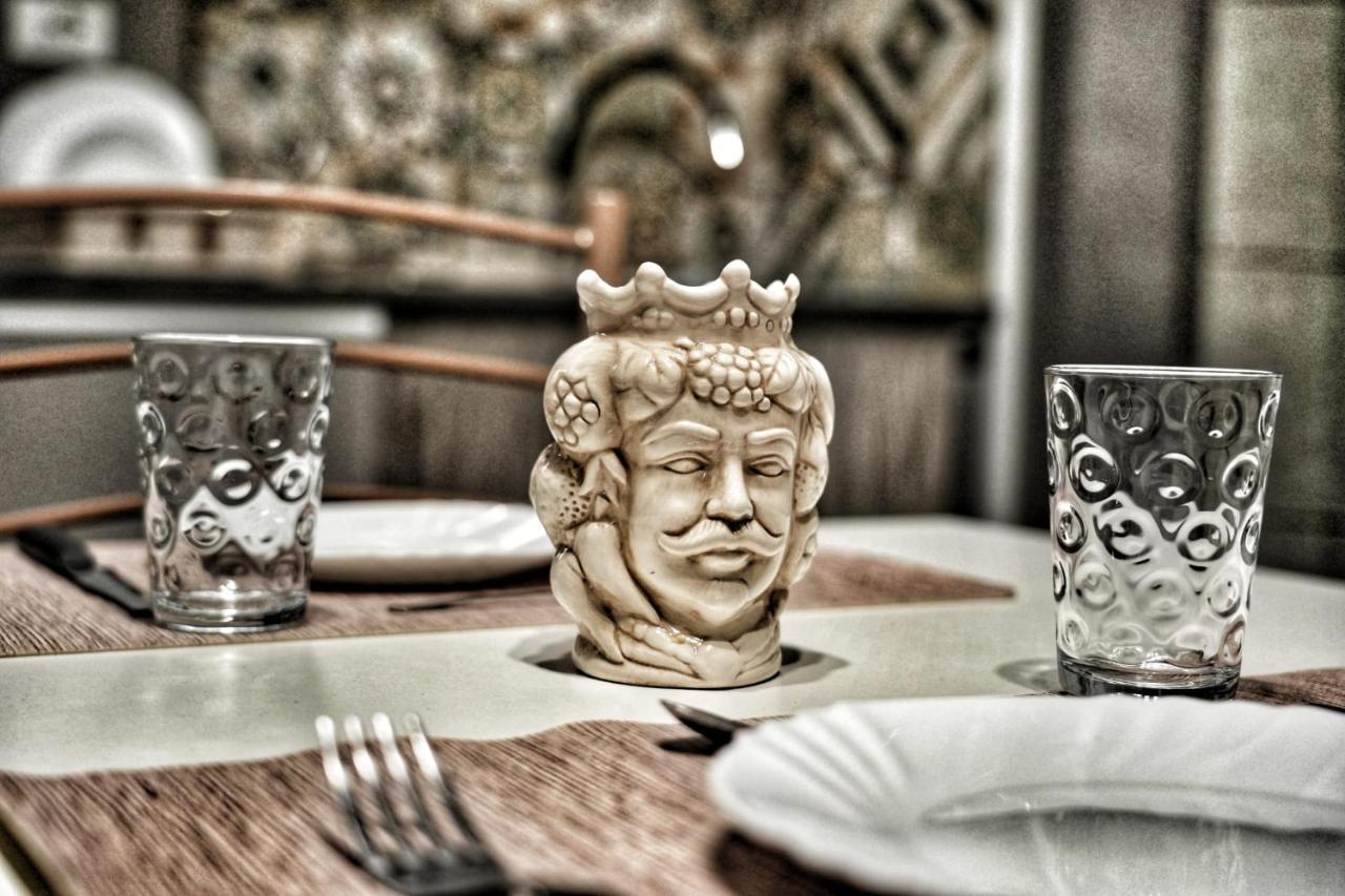 La Casa Del Moro - Al Politeama Bed & Breakfast Palermo Dış mekan fotoğraf