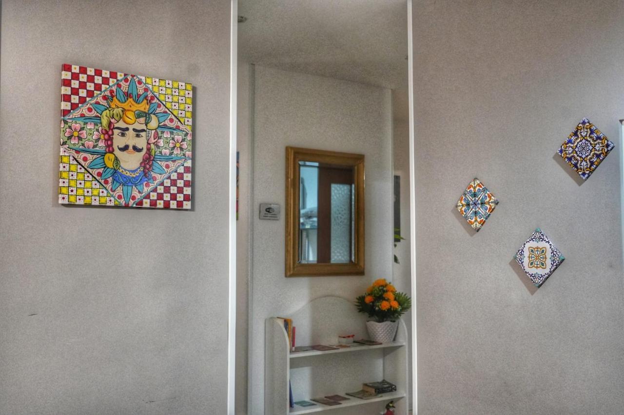 La Casa Del Moro - Al Politeama Bed & Breakfast Palermo Dış mekan fotoğraf